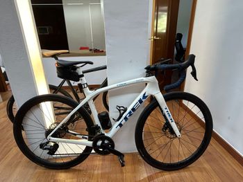 Trek, Domane SRAM Rival eTap AXS