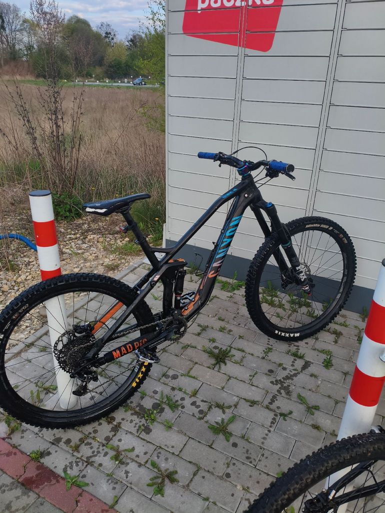 Used Canyon Strive SRAM GX 2017 Mountainbike, Negro — image 2 of 3
