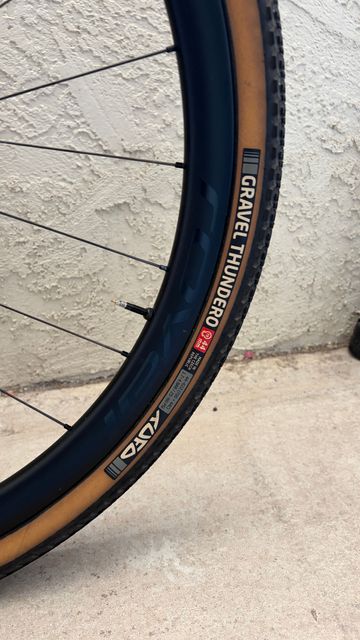 Used Specialized CruX 2025 Road & Gravel, Green — image 10 of 11