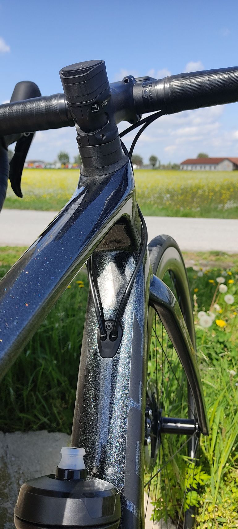 Used Giant TCR Advanced Pro Disc 1 Black Diamond 2024 Road & Gravel — image 1 of 3