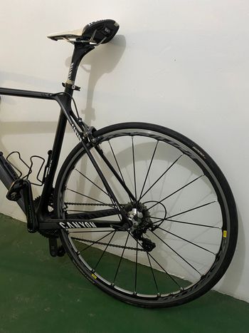 Used Canyon Ultimate CF SL 2015 Shimano Ultegra 2015 Road & Gravel, Schwarz — image 3 of 12