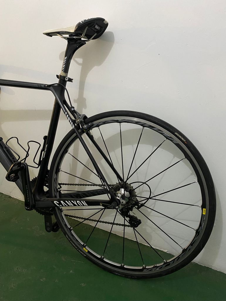 Used Canyon Ultimate CF SL 2015 Shimano Ultegra 2015 Road & Gravel, Schwarz — image 3 of 12
