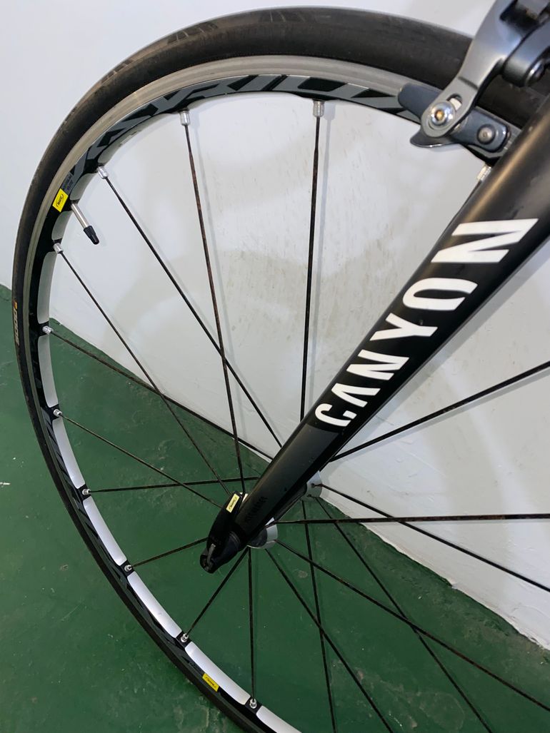 Used Canyon Ultimate CF SL 2015 Shimano Ultegra 2015 Road & Gravel, Schwarz — image 11 of 12