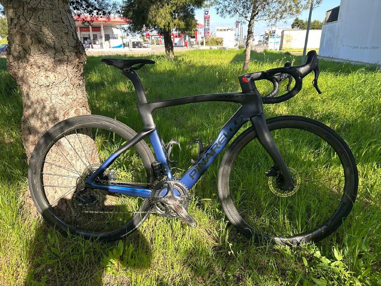 Used Pinarello DOGMA F SUPER RECORD EPS Disc 2023 2023 Road & Gravel — image 3 of 25