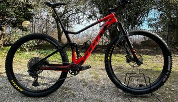 Used Scott Spark RC 900 2020 2020 Mountainbike, Red, 29 — image 1 of 10