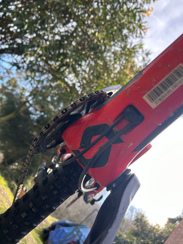 Used Scott Spark RC 900 2020 2020 Mountainbike, Red, 29 — image 4 of 10