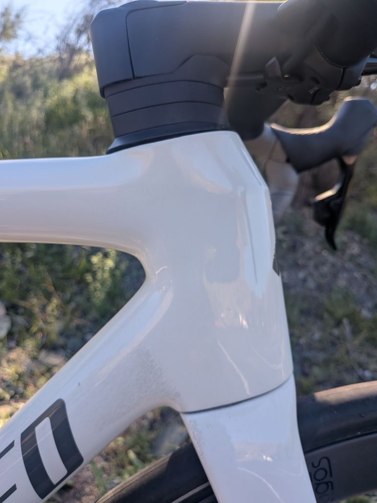 Used Specialized Tarmac SL8 Expert - SRAM Rival eTAP AXS 2025 2025 Road & Gravel, White — image 2 of 5