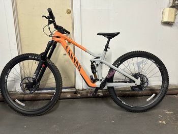 Used Canyon Strive CFR Underdog 2024 2024 Mountainbike, Orange, 29 — image 8 of 8