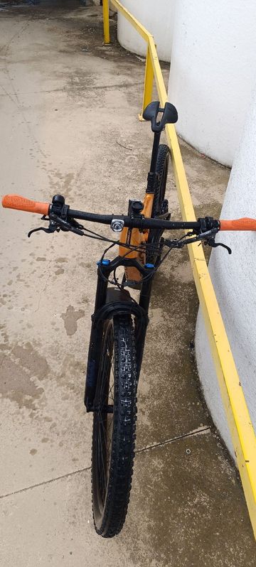Orbea RISE H15 2022 2022 Mountainbike usato, Arancione — immagine 4 di 5