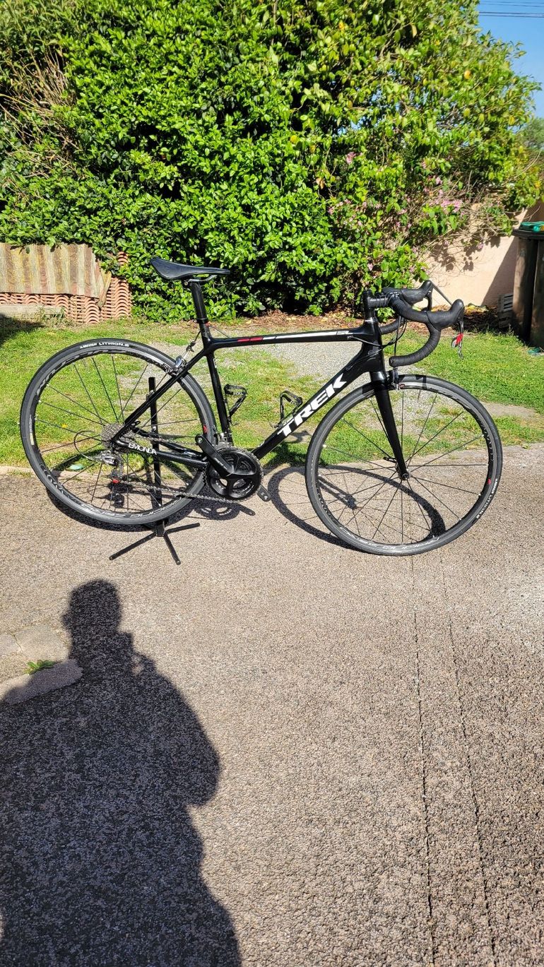 Used Trek Emonda SRAM Red 2016 Road & Gravel, Black — image 1 of 4