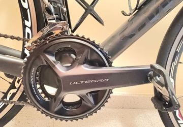Used Specialized Tarmac Shimano 105 2017 Road & Gravel, Black — image 3 of 11