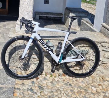 Used BMC Teammachine SRAM Red eTap AXS 2025 Road & Gravel, White — image 1 of 5