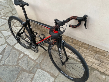 Used Scott Foil 20 2017 2017 Road & Gravel, Red — image 3 of 4