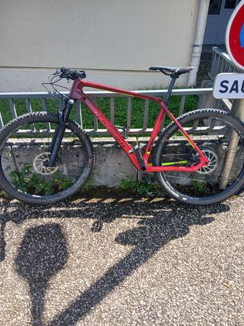 ROCKRIDER Fahrrad Mountainbike Hardtail XC Carbonrahmen Race 900 NX weiß 2025 2025 Mountainbike d'occasion — image 2 sur 13