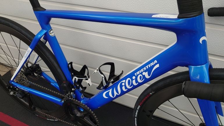 Used Wilier Filante SL SHIMANO 105 Di2 R7170 2X12S 2025 2025 Road & Gravel, Azul — image 2 of 11