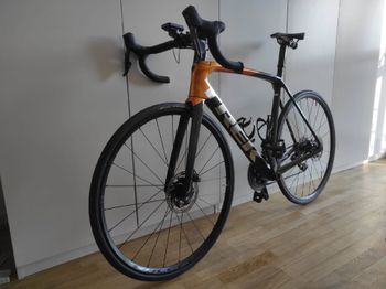 Used Trek Emonda SRAM Rival eTap AXS 2023 Road & Gravel — image 2 of 3