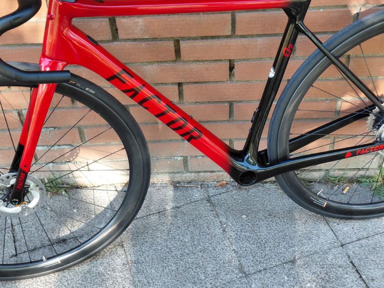 Used Factor O2 2022 Frameset 2022 Road & Gravel, Rojo — image 3 of 12