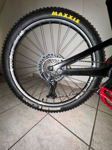 Used Canyon Spectral SRAM GX Eagle 2021 Mountainbike, Red — image 5 of 7