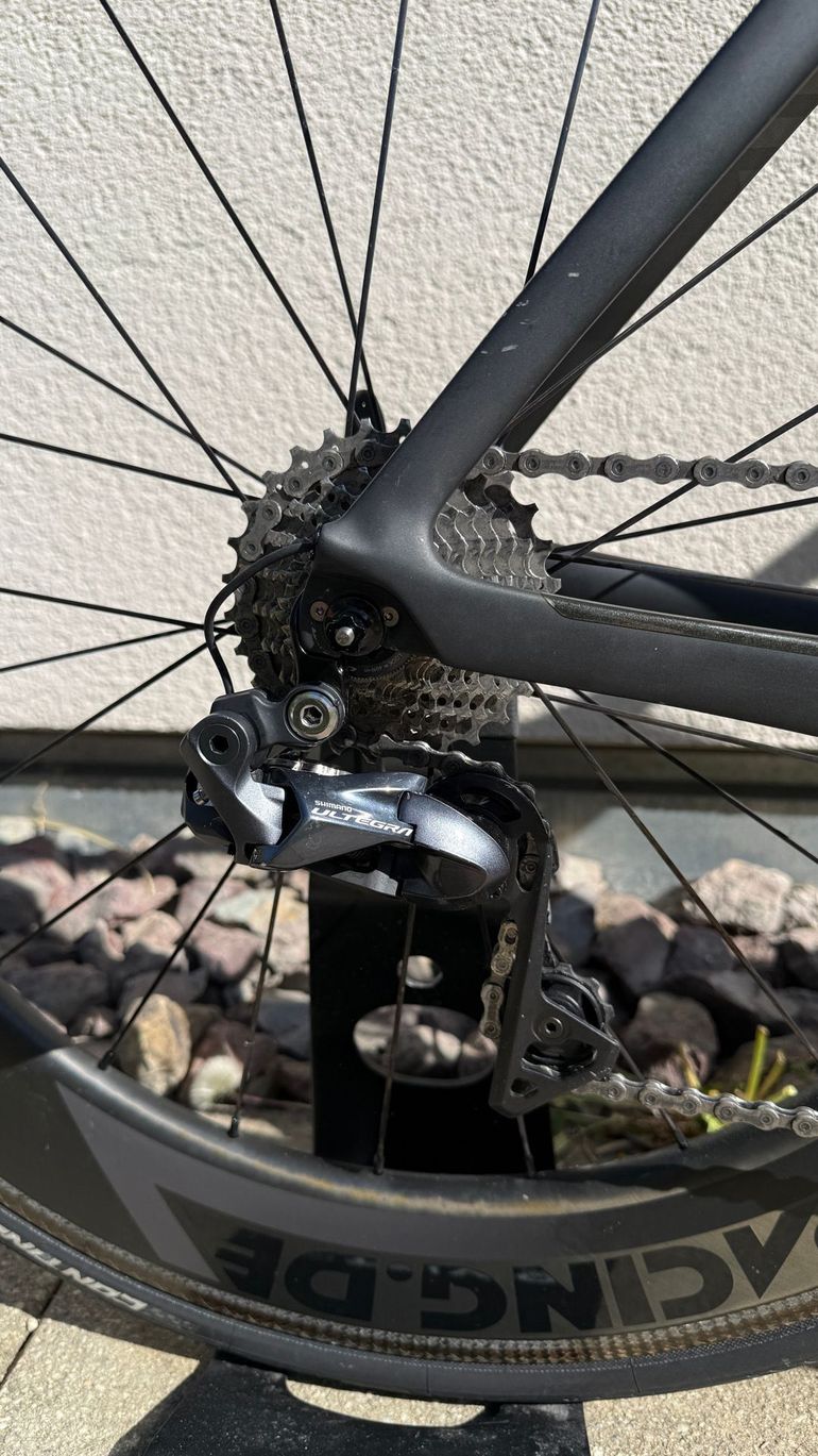 Used Trek Madone Shimano Ultegra Di2 2019 Road & Gravel, Black — image 3 of 7