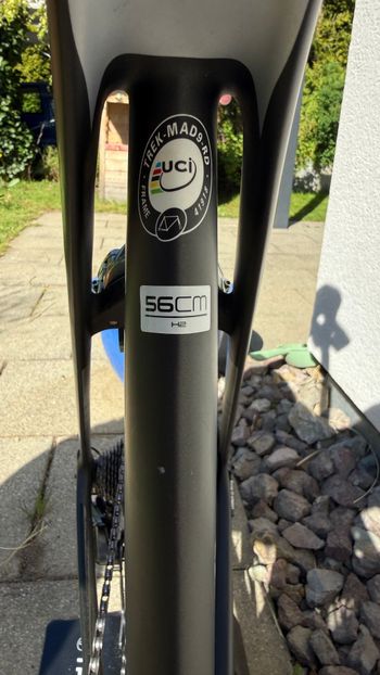 Used Trek Madone Shimano Ultegra Di2 2019 Road & Gravel, Black — image 5 of 7