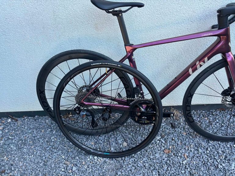 Used Liv Langma Shimano Ultegra Di2 2025 Road & Gravel, Purple — image 2 of 10