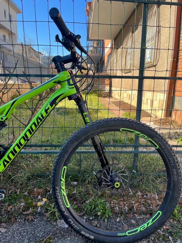 Used Cannondale Bad Habit Carbon 1 2017 2017 Mountainbike, Green, 27.5 — image 5 of 9