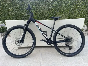 SUPERIOR BIKES, TEAM 27 Issue (2025)