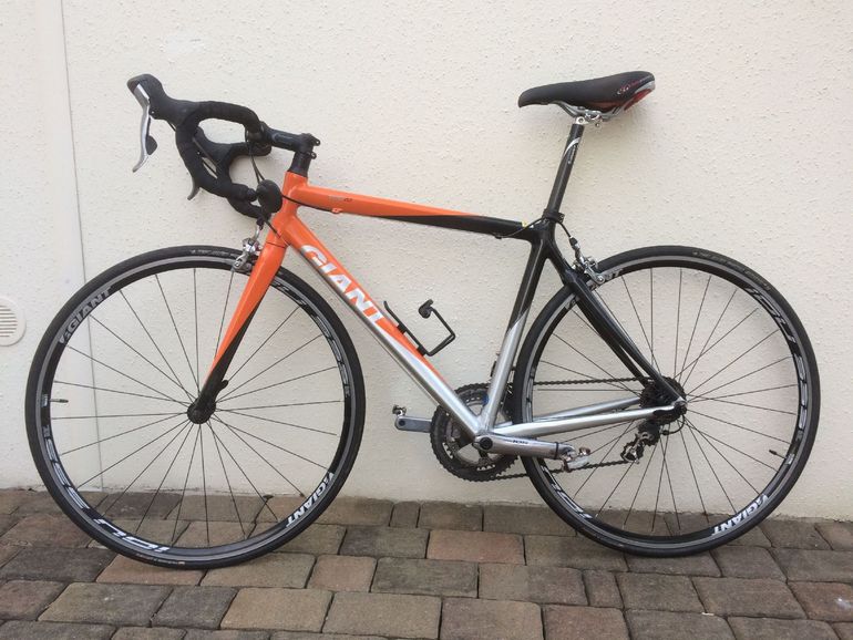 Used Giant Tcr Shimano 105 2011 Road & Gravel, Orange — image 1 of 5