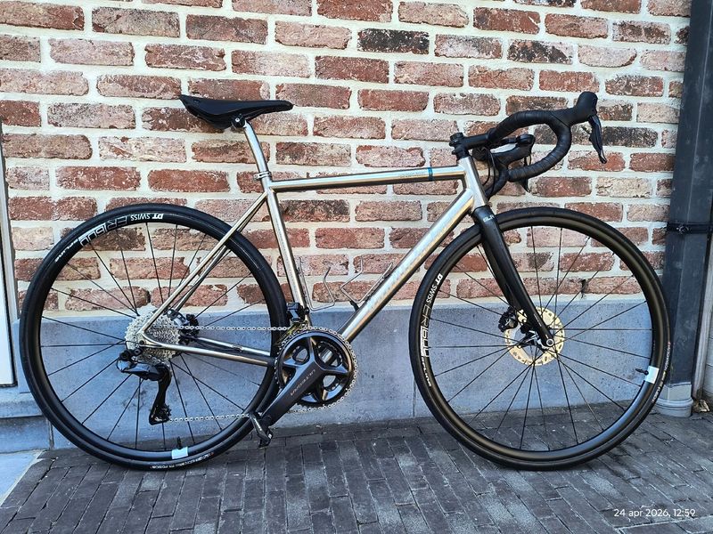 Used Van Nicholas Skeiron Shimano Ultegra Di2 2022 Road & Gravel