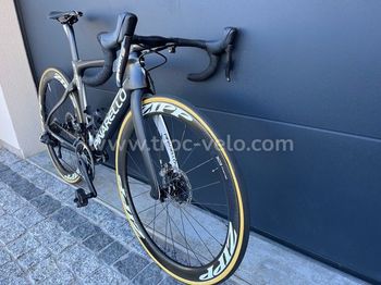 Used Pinarello Pinarello Dogma F10 Disque SRAM Red ETap 12v 2018 Road & Gravel, Schwarz — image 9 of 10
