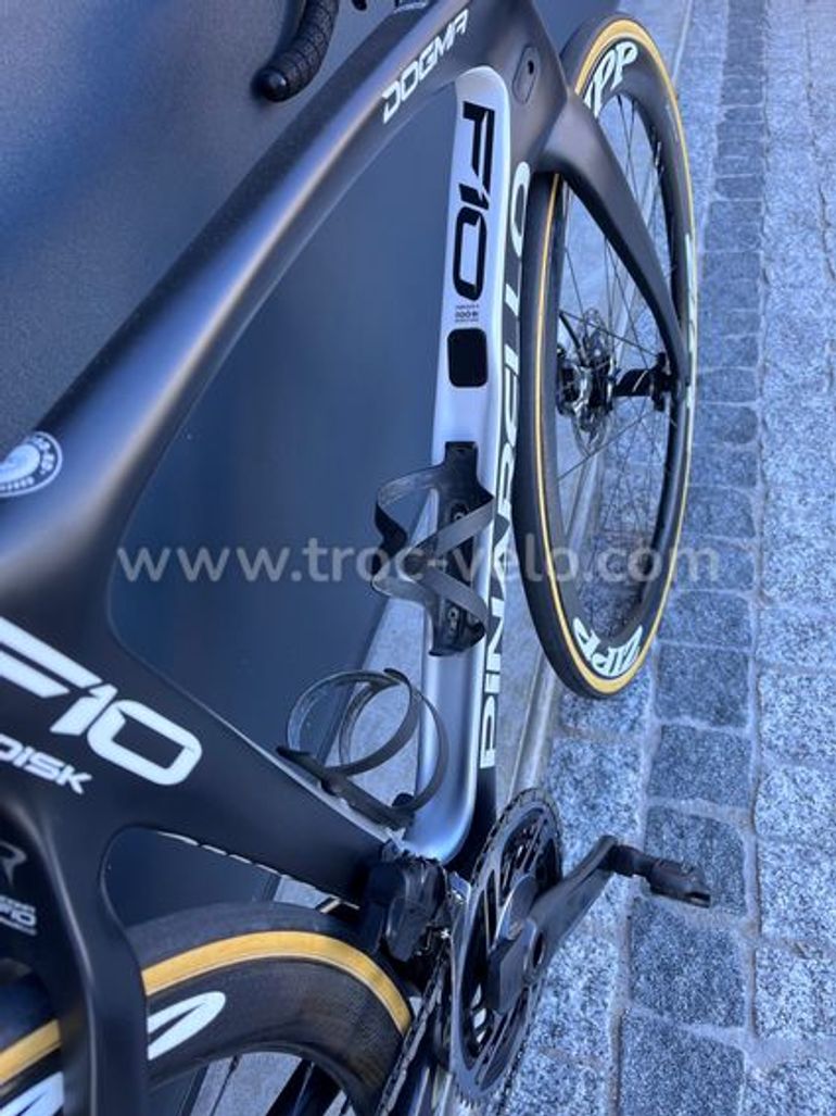 Used Pinarello Pinarello Dogma F10 Disque SRAM Red ETap 12v 2018 Road & Gravel, Schwarz — image 3 of 10