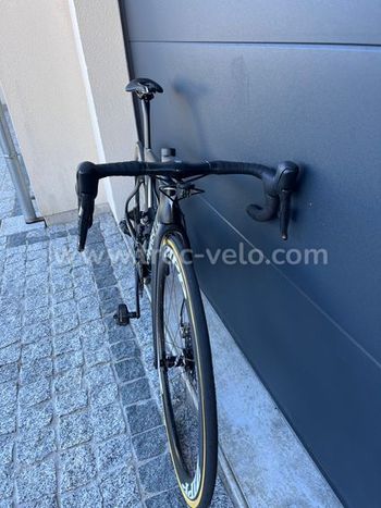 Used Pinarello Pinarello Dogma F10 Disque SRAM Red ETap 12v 2018 Road & Gravel, Schwarz — image 10 of 10