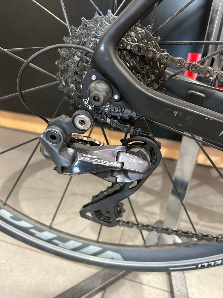 Used Canyon Ultimate Shimano Ultegra Di2 2015 Road & Gravel, Black — image 2 of 5