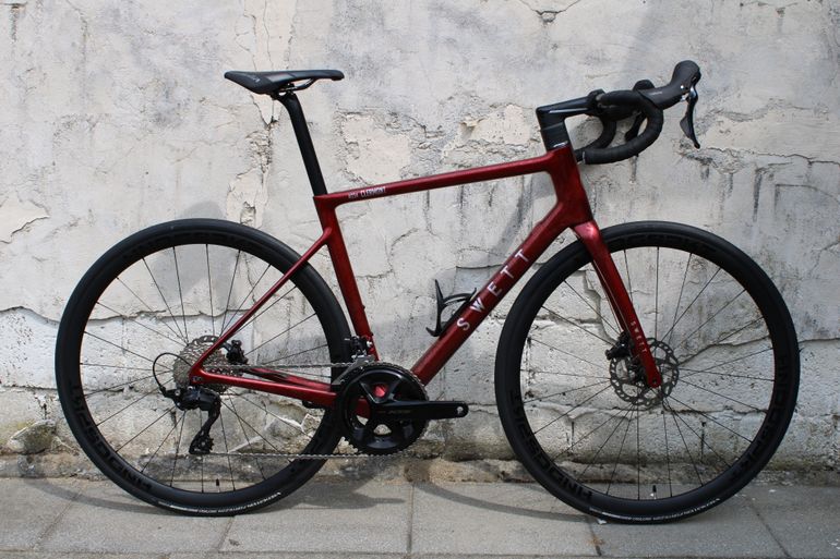 Used Swett Custom Cycles Clermont Endurance Racefiets 105 2026 2026 Road & Gravel, Red — image 1 of 5