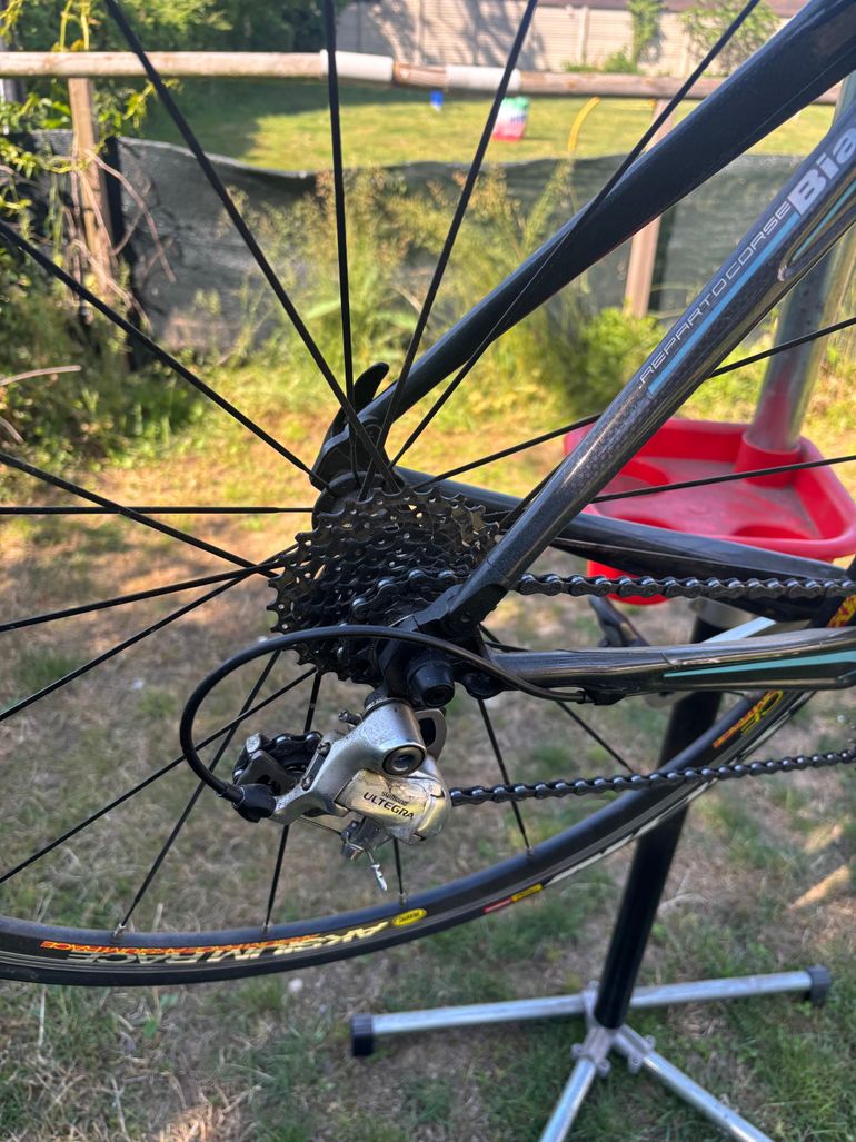 Used Bianchi Freccia Celeste 2012 Road & Gravel, Grün — image 3 of 6