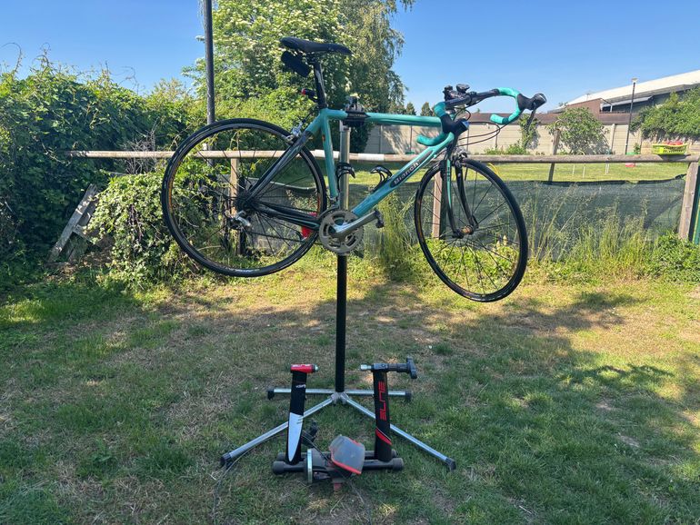 Used Bianchi Freccia Celeste 2012 Road & Gravel, Grün — image 4 of 6