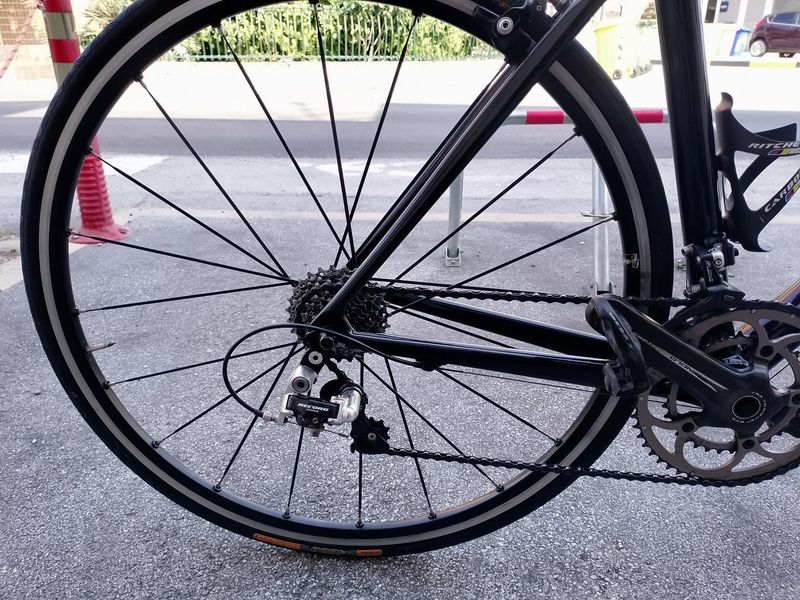 Scott Addict R1 2010 2010 Road & Gravel usato, Viola — immagine 4 di 13