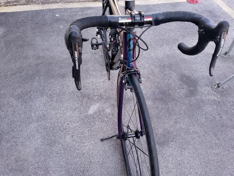 Scott Addict R1 2010 2010 Road & Gravel usato, Viola — immagine 6 di 13