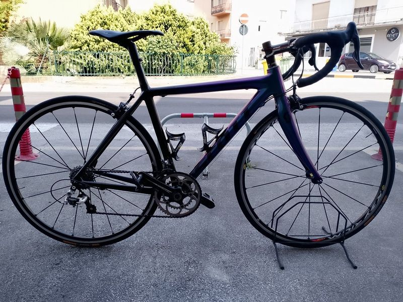 Scott Addict R1 2010 2010 Road & Gravel usato, Viola — immagine 3 di 13