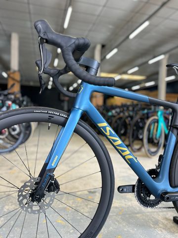 Brugt Isaac Boson Di2 Carbon 2024 Road & Gravel — billede 19 af 24