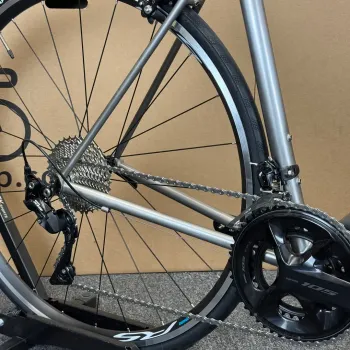 Used Dean Dean El Diente Superlite Ti, Titanium Road Bike - 11-speed Shimano 105 (56cm) 2012 Road & Gravel, Light Gray — image 6 of 9