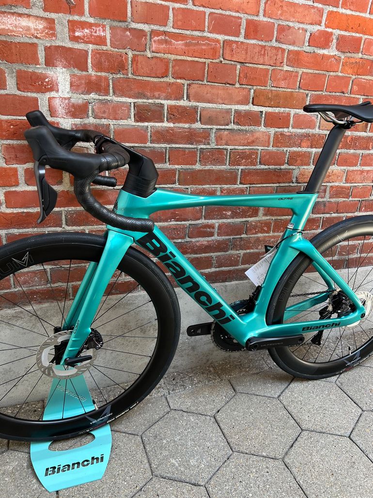 Used Bianchi Oltre Shimano Ultegra Di2 2026 Road & Gravel — image 13 of 17