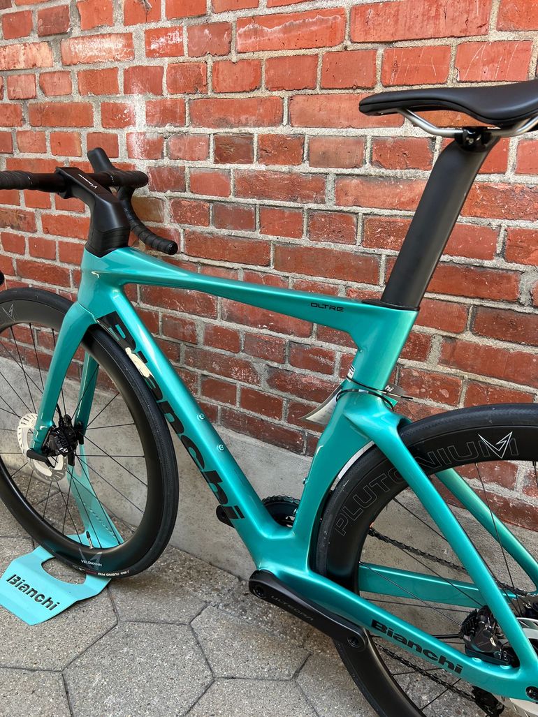Used Bianchi Oltre Shimano Ultegra Di2 2026 Road & Gravel — image 14 of 17