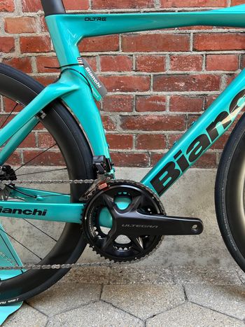 Used Bianchi Oltre Shimano Ultegra Di2 2026 Road & Gravel — image 3 of 17