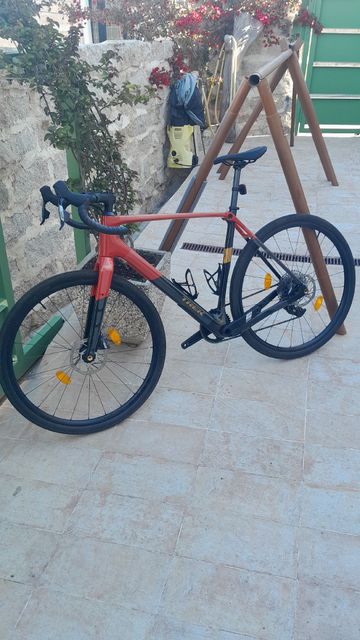 Tweedehands Trek Checkpoint SL 5 2025 Road & Gravel — afbeelding 2 van 9