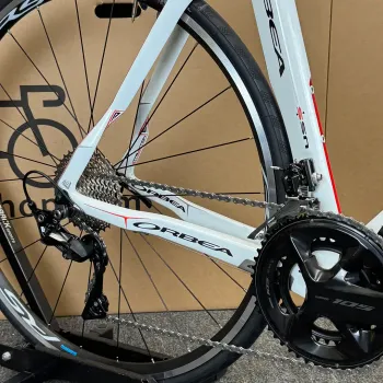 Used Orbea Orbea Orca Carbon Fiber Road Bike - 11-speed Shimano 105 2012 (57cm) 2012 Road & Gravel, White — image 6 of 9