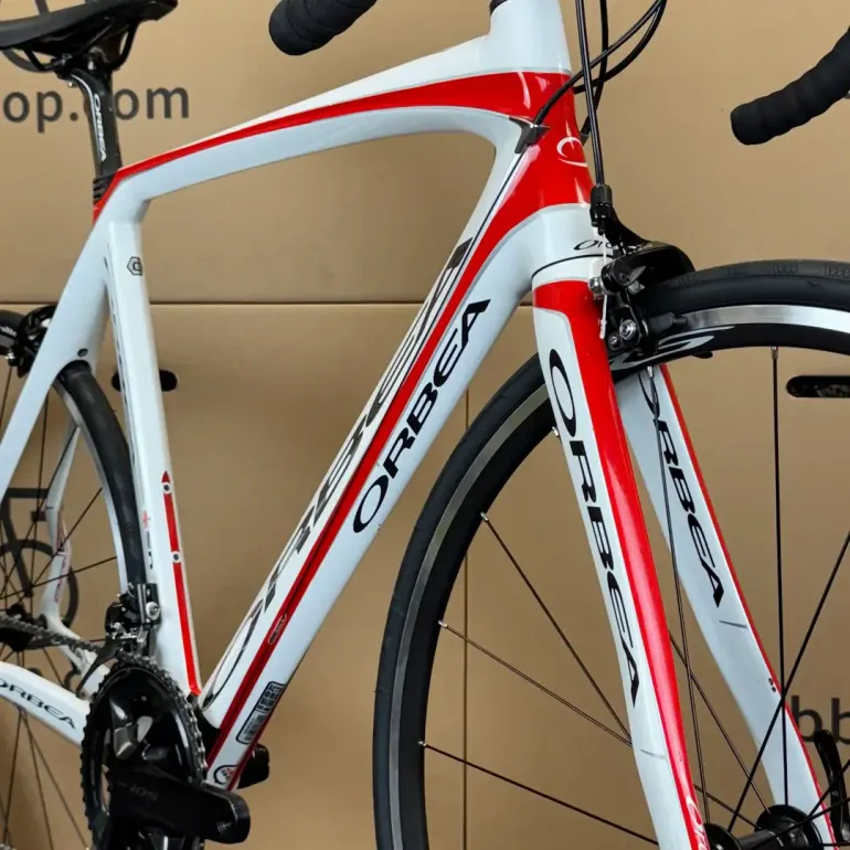 Used Orbea Orbea Orca Carbon Fiber Road Bike - 11-speed Shimano 105 2012 (57cm) 2012 Road & Gravel, White — image 7 of 9