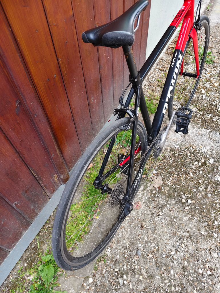 Used TRIBAN 520 Shimano Sora 2016 Road & Gravel, Red — image 5 of 9