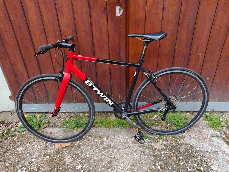 Used TRIBAN 520 Shimano Sora 2016 Road & Gravel, Red — image 2 of 9