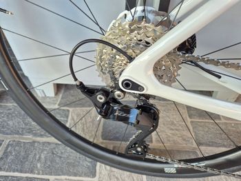 Used Bianchi Sprint 105 2025 2025 Road & Gravel, Weiß — image 3 of 9